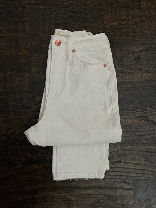 Levi's Denim - White High Rise Jeans 00R